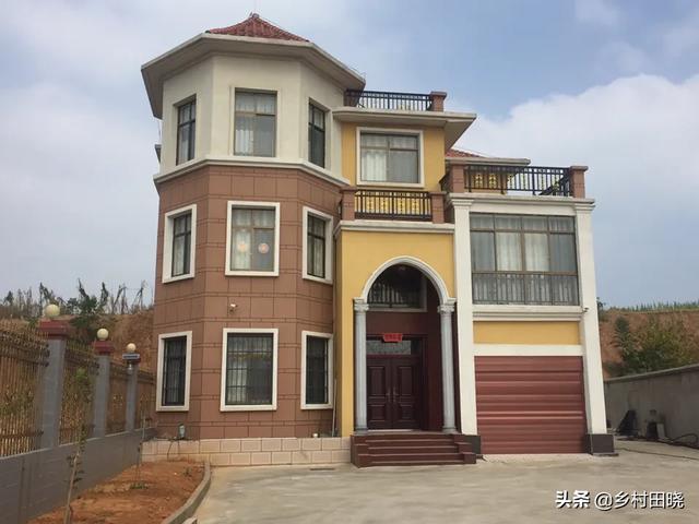 農(nóng)村自建房坡屋頂,用琉璃瓦還是樹脂瓦?看看內(nèi)行人的經(jīng)驗(yàn)分享